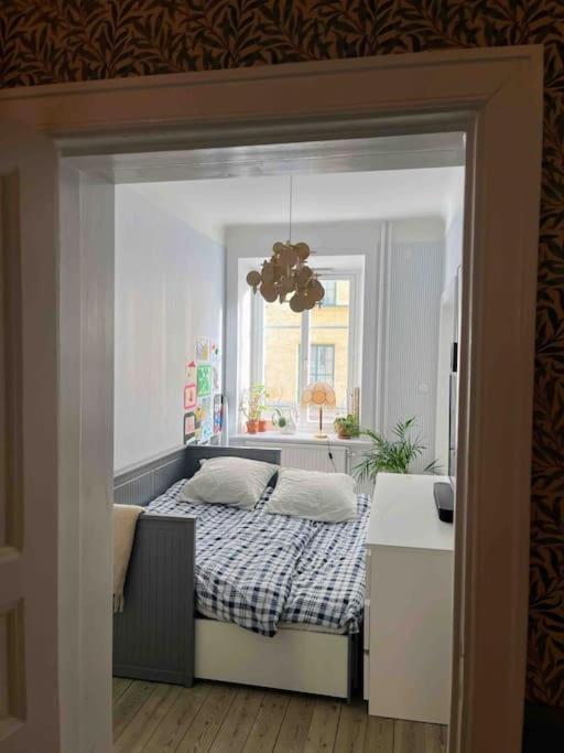 Lugn Design Laegenhet, I Heta Sofo, Soedermalm