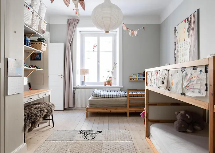 Lugn Design Laegenhet, I Heta Sofo, Soedermalm