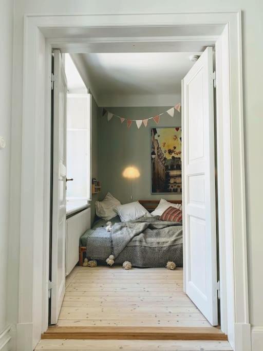 Lugn Design Laegenhet, I Heta Sofo, Soedermalm *