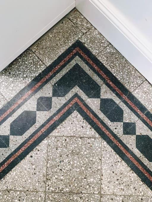 Lugn Design Laegenhet, I Heta Sofo, Soedermalm