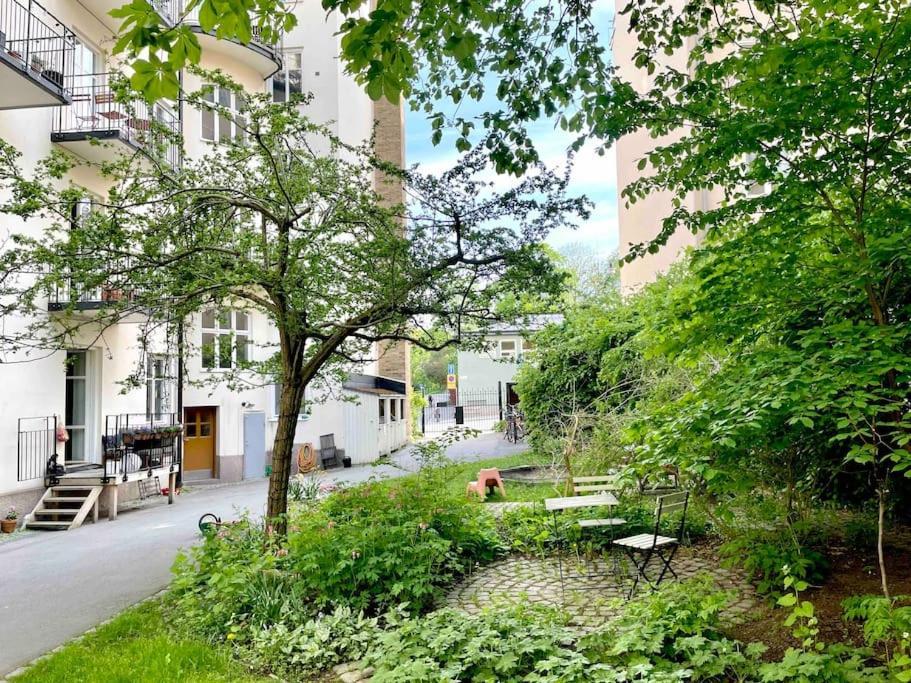 Lugn Design Laegenhet, I Heta Sofo, Soedermalm * Stockholm